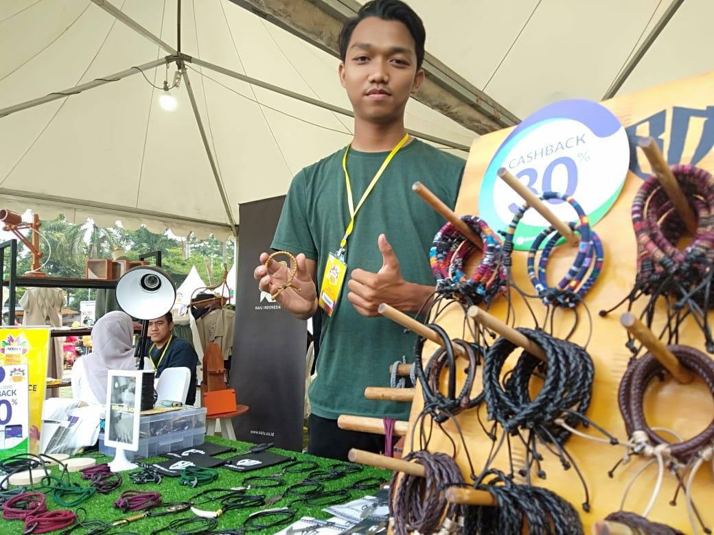 Mandiri Motivasi Bobi Rintis Usaha Aksesoris